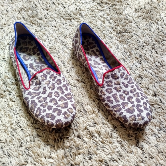 Rothy's Mocha Spot Animal Leopard Cheetah Slip On Loafer Flat Shoes Sz 7,5 - Picture 1 of 8